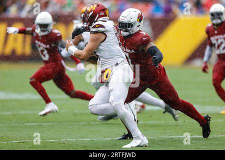 Washington Commanders QB Sam Howell (14) mit dem Carry beim Spiel Arizona Cardinals vs Washington Commanders (Woche 1) am 10. September 2023 im FedEx Field in Landover, MD. (Alyssa Howell/Image of Sport) Stockfoto