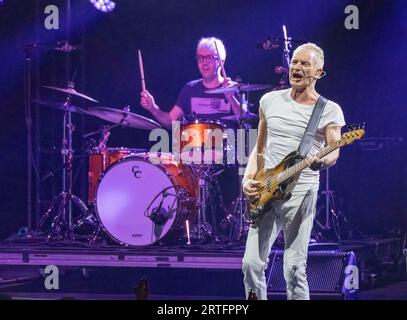 Hollywood, Usa. September 2023. Sting tritt am Dienstag, den 12. September 2023 auf der Bühne im Hard Rock Live im Seminole Hotel und Casino Hollywood in Hollywood, Florida, auf. Foto von Gary i Rothstein/UPI Credit: UPI/Alamy Live News Stockfoto