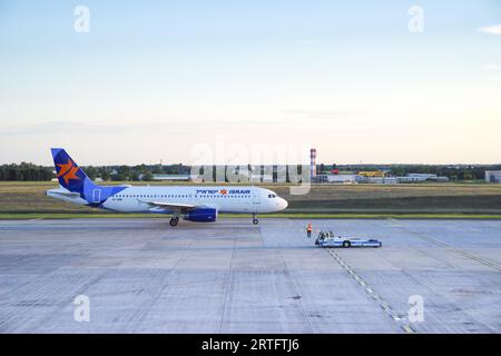 Israir Airbus A320-200 bei Abflug vom Flughafen Budapest in Ungarn Stockfoto