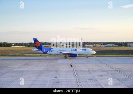 Israir Airbus A320-200 bei Abflug vom Flughafen Budapest in Ungarn Stockfoto