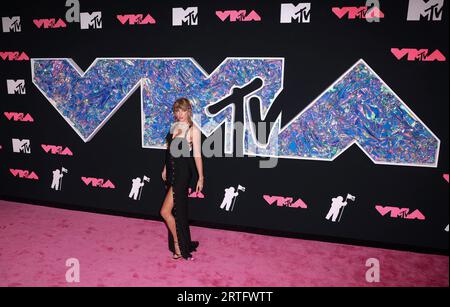 Newark, Usa. September 2023. Taylor Swift nimmt am 12. September 2023 am Prudential Center in New Jersey an den MTV Video Music Awards 2023 Teil. Foto von Charles Guerin/ABACAPRESS.COM Credit: Abaca Press/Alamy Live News Stockfoto