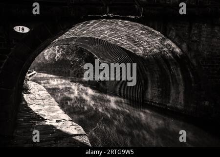 Nebel zieht sich entlang des Rochdale Canal, Hebden Bridge Stockfoto