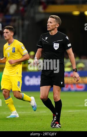 Mailand, Italien. September 2023. Alejandro Hernandez (Schiedsrichter) während der UEFA Euro 2024, der europäischen Qualifikation, des Fußballspiels der Gruppe C zwischen Italien und der Ukraine am 12. September 2023 im San Siro Stadion in Mailand, Italien - Foto Morgese-Rossini/DPPI Credit: DPPI Media/Alamy Live News Stockfoto