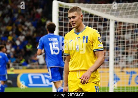 Artem Dovbyk (Ukraine) während der UEFA Euro 2024, Europameisterschaft, Gruppe-C-Fußballspiel zwischen Italien und der Ukraine am 12. September 2023 im San Siro Stadion in Mailand, Italien - Credit: Luca Rossini/E-Mage/Alamy Live News Stockfoto