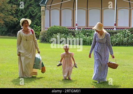 Regency Picnic, Jane Austen Festival 2023, Royal Crescent, Bath, Somerset, England, Großbritannien, Großbritannien, Europa Stockfoto