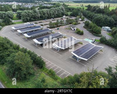 Castleview Low Carbon Elektrofahrzeug EV Charging Hub Schottland Stockfoto