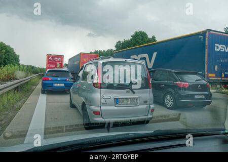 Stau auf der A2 von Berlin Richtung Hannover am 31.08.2023 Stockfoto