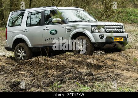 Fotoserie aus einem Nachmittagsausflug mit verschiedenen Land Rover Fahrzeugen wie dem berühmten Land Rover Defender und Range Rover Modellen. Stockfoto