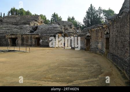 Fossa Bestiaria und das Amphitheater in Italica in Spanien. Stockfoto