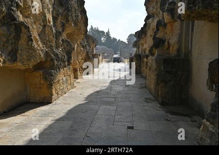 Fossa Bestiaria und das Amphitheater in Italica in Spanien. Stockfoto