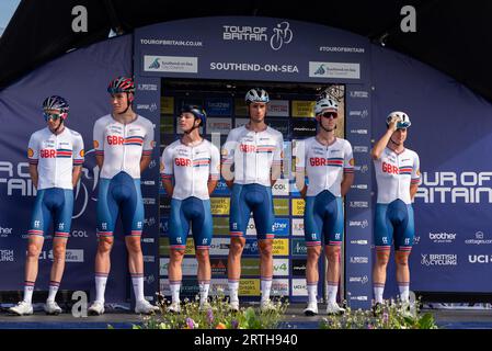 Die Fahrer des Teams Großbritannien beim Tour of Britain-Radrennen Stage 6 starten in Southend auf Sea, Essex, UK. Stockfoto