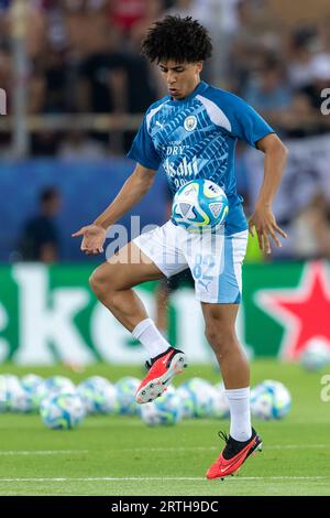 Athen, Griechenland - 16. August 2023: Spieler von Manchester City Rico Lewis in Aktion während des Endspiels des UEFA-Superpokals zwischen Manchester City und Sevi Stockfoto