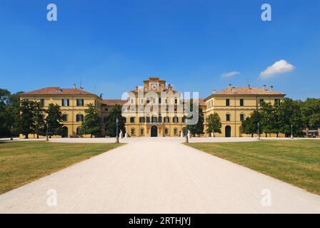 Palazzo Ducale oder Palazzo del Giardino (1561), historischer Palast im Herzogpark, Parma, Emilia-Romagna, Italien Stockfoto