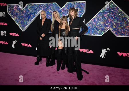 Maneskin - Damiano David, Ethan Torchio, Victoria de Angelis, Thomas Raggi nimmt am 12. September 2023 an den MTV Video Music Awards 2023 im Prudential Center in Newark, New Jersey, Teil. Foto: Jeremy Smith/imageSPACE/SIPA USA Stockfoto