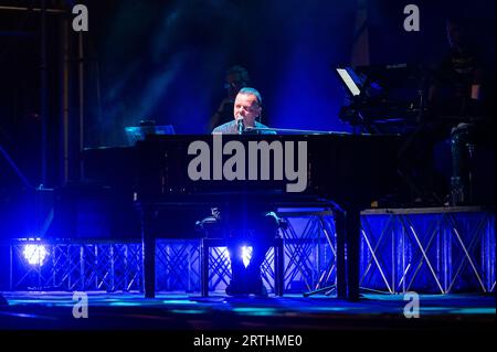 Gigi D'Alessio trat zuletzt 08.09.2023 auf der Piazza dei Signori (VI) Italien auf Stockfoto