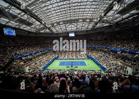 Arthur Ashe Stadiium im USTA Billie Jean King National Tennis Center während der US Open Tennis Women's Singles Finals 2023 zwischen Coco Gauff (USA) Stockfoto