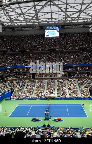 Arthur Ashe Stadiium im USTA Billie Jean King National Tennis Center während der US Open Tennis Women's Singles Finals 2023 zwischen Coco Gauff (USA) Stockfoto