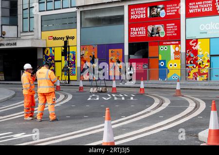 Die neu errichtete Digbeth-Anschlussstelle der West Midlands Metro, Corporation Street, Birmingham, UK Stockfoto