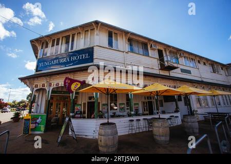 Millaa Millaa, Australien, 7. Juli 2016: Die malerische Stadt Yungaburra und das berühmte Yungaburra Hotel in den Atherton Tablelands auf einem Winter Stockfoto