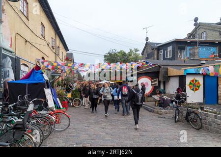 Kopenhagen, Dänemark, 26. September 2016: People on Pusher Street in the freetown District Christiania Stockfoto