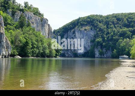 Blick auf die Donauschlucht bei Weltenburg Stockfoto