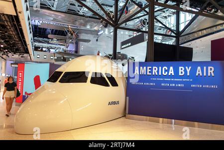 Flugzeuge im National Air and Space Museum Washington DC USA Stockfoto
