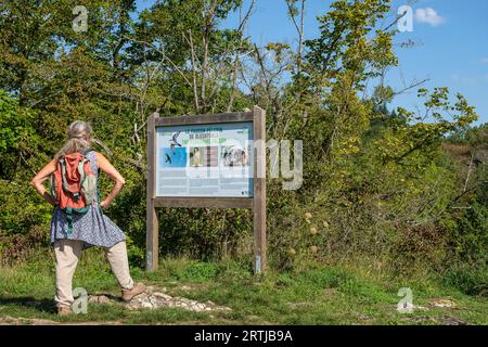 Das Naturreservat Furfooz liegt im Tal der Lesse und bietet sowohl archäologische als auch geologische Stätten in geschützter Natur. | Lage Stockfoto