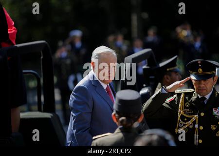 Mexiko-Stadt, Mexiko-Stadt, Mexiko. September 2023. ANDRES MANUEL LOPEZ OBRADOR Präsident der Vereinigten Mexikanischen Staaten bei der Zeremonie im Bosque de Chapultepec. (Bild: © Luis E Salgado/ZUMA Press Wire) NUR REDAKTIONELLE VERWENDUNG! Nicht für kommerzielle ZWECKE! Stockfoto