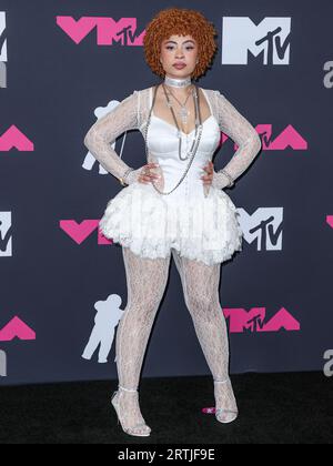 Newark, Usa. September 2023. NEWARK, NEW JERSEY, USA - 12. SEPTEMBER: Ice Spice posiert im Pressesaal bei den MTV Video Music Awards 2023, die am 12. September 2023 im Prudential Center in Newark, New Jersey, USA, stattfinden. (Foto: Xavier Collin/Image Press Agency) Credit: Image Press Agency/Alamy Live News Stockfoto