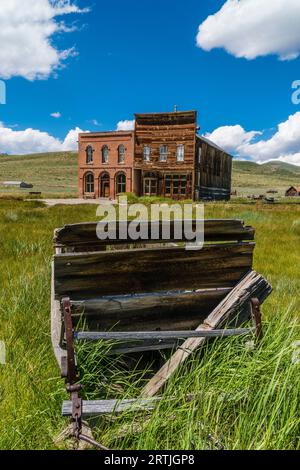 Das Dechambeau Hotel & Post Office und die Odd Fellows Hall in Bodie, Kalifornien Stockfoto