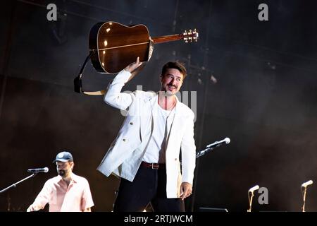 Berlin, Deutschland. September 2023. Konzert vom Mumford & Sons beim Lollapalooza Musik Festival im Olympiastadion-Gelände in Berlin am 9. September 2023. (Foto: Emmanuele Contini/NurPhoto) Credit: NurPhoto SRL/Alamy Live News Stockfoto