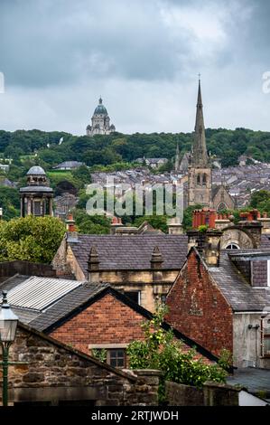 Luftaufnahme der Stadt Lancaster mit ihrer Dachterrasse in England Stockfoto