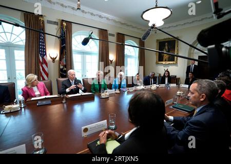Washington, Usa. September 2023. US-Präsident Joe Biden und First Lady Jill Biden treffen sich am Mittwoch, den 13. September 2023, im Weißen Haus in Washington. Foto von Yuri Gripas/UPI Credit: UPI/Alamy Live News Stockfoto