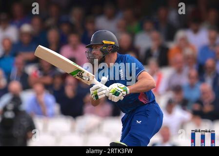 London, Großbritannien. September 2023. Der Engländer Jos Buttler schlägt gegen Neuseeland in der 3rd Metro Bank One Day International im Kia Oval Credit: David Rowe/Alamy Live News Stockfoto