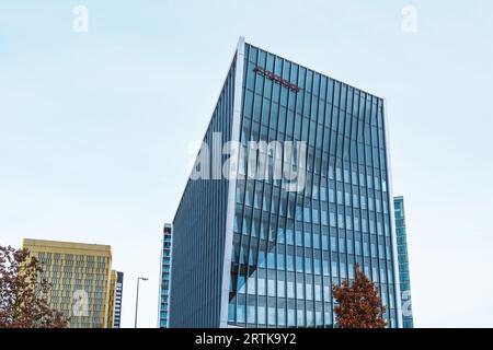 Allen- und Overy-Gebäude im Kirchberg-Viertel - Luxemburg-Stadt, Luxemburg Stockfoto