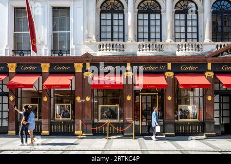 The Cartier Jewellery Store, New Bond Street, London, Großbritannien. Stockfoto