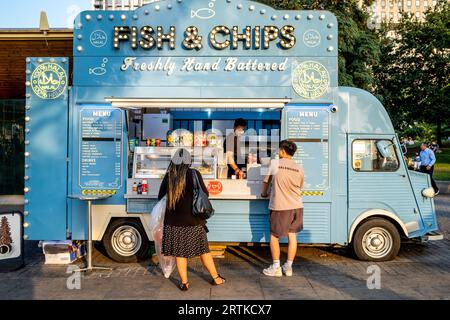 Mobile Fish and Chips Shop, The Southbank, London, Großbritannien. Stockfoto