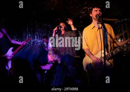 London, Vereinigtes Königreich. September 2023. Pregoblin tritt in der Windmühle in Brixton auf, mit dem besonderen Gast Peter Doherty. Cristina Massei/Alamy Live News Stockfoto