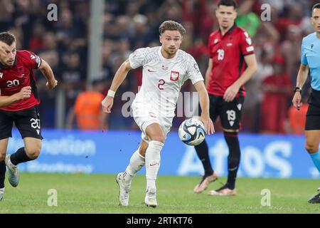 Matty Cash aus Polen wurde während des Qualifikationsrunden-Spiels der Europameisterschaft 2024 zwischen Albanien und Polen im Air Albania Stadium gesehen. Endstand: Albanien 2:0 Polen. (Foto: Grzegorz Wajda/SOPA Images/SIPA USA) Stockfoto