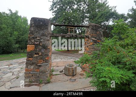Alte chinesische Wasserbrunnen architektonische Landschaft, Peking Stockfoto