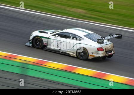 Fotobericht über die 24 Stunden von Spa Francorchamps mit exklusivem Hintergrundmaterial. Stockfoto