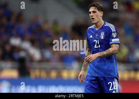 Nicolo Zaniolo aus Italien schaut beim Qualifikationsspiel zur UEFA EURO 2024 zwischen Italien und der Ukraine im Stadio San Siro am 12. September 2023 in Mailand, Italien, zu. Stockfoto