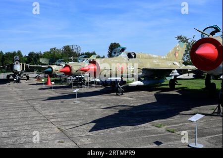 Auf dem Gelände des VLP Rothenburg / Görlitz befindet sich das Luftfahrtmuseum des Luftfahrttechnischen Museumsvereins Rothenburg e.V. Die Sammlung um Stockfoto