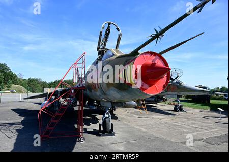 Auf dem Gelände des VLP Rothenburg / Görlitz befindet sich das Luftfahrtmuseum des Luftfahrttechnischen Museumsvereins Rothenburg e.V. Die Sammlung um Stockfoto