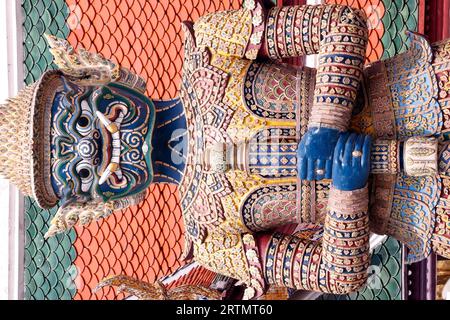 Dämonenschutzfigur Yaska Tavambal. Wat Phra Kaew-Tempel. Bangkok. Thailand. Stockfoto