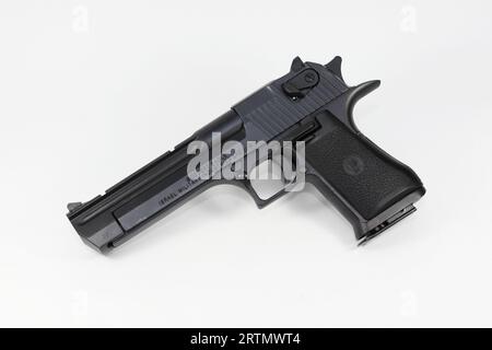 Produktbilder der IMI Magnum Research Desert Eagle Pistole im Kaliber .357 Magnum Stockfoto