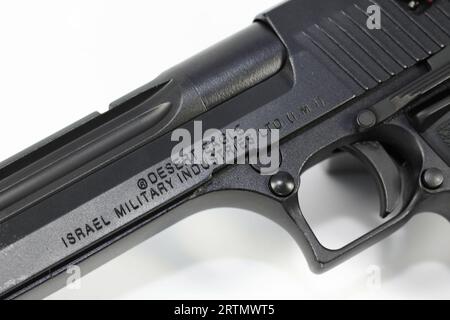 Produktbilder der IMI Magnum Research Desert Eagle Pistole im Kaliber .357 Magnum Stockfoto