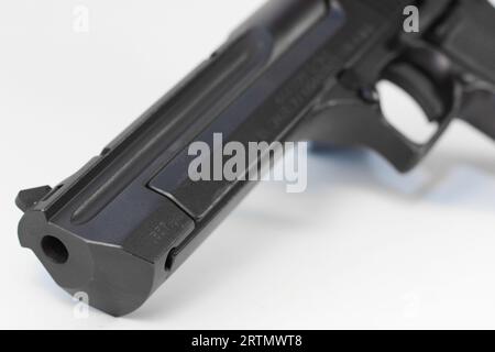 Produktbilder der IMI Magnum Research Desert Eagle Pistole im Kaliber .357 Magnum Stockfoto