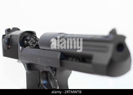 Produktbilder der IMI Magnum Research Desert Eagle Pistole im Kaliber .357 Magnum Stockfoto