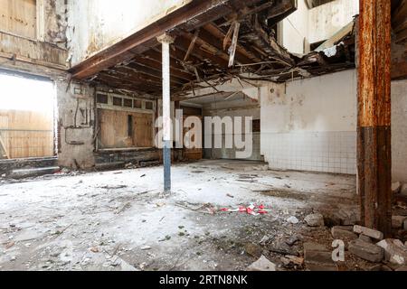 Fotoserie von „de Fabriek“ in Rotterdam Delfshaven vor der Renovierung. Stockfoto